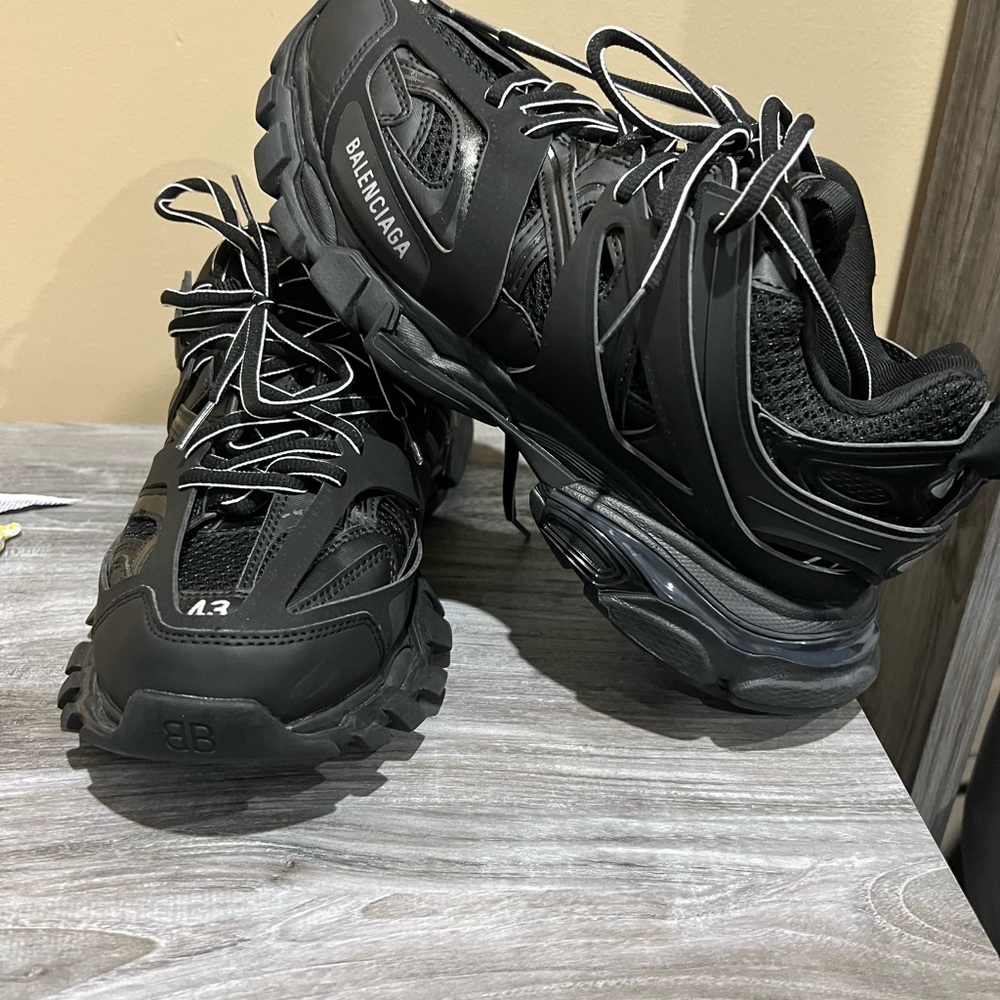 Balenciaga Men's Black Athletic Shoes